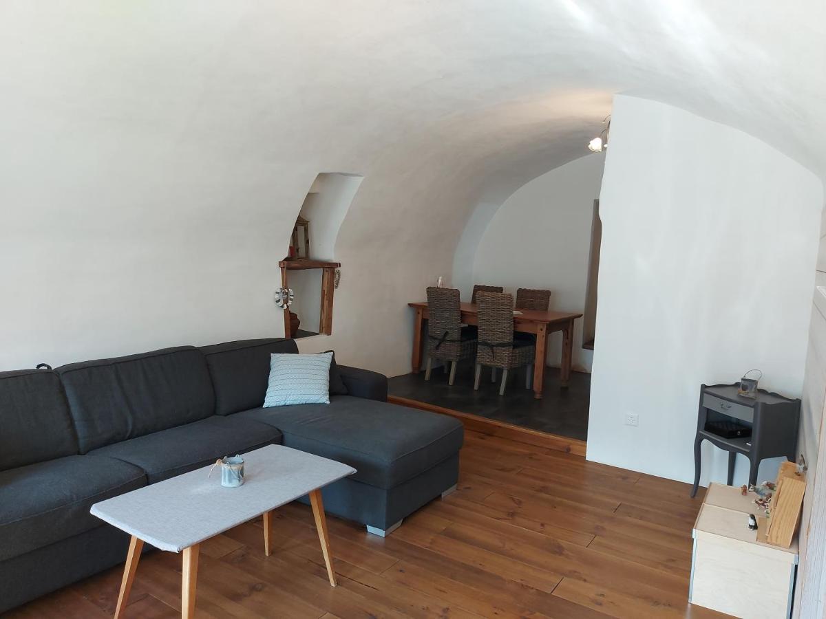 Appartement Voute En Gruyere Dans L'Intyamon Enney Exterior photo